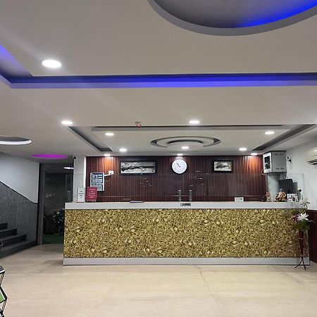 Hotel Belwood Suites - Near New Delhi Airport Buitenkant foto