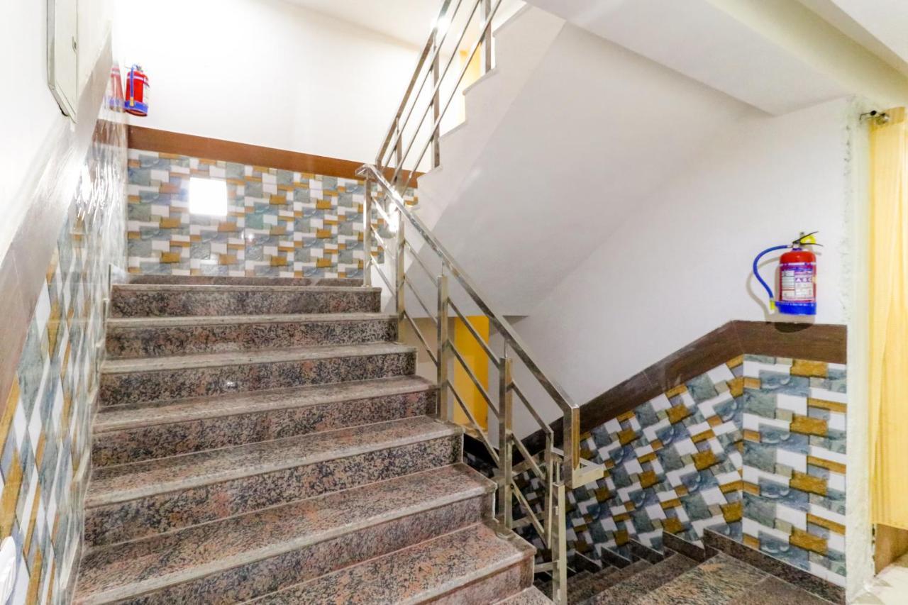Hotel Belwood Suites - Near New Delhi Airport Buitenkant foto