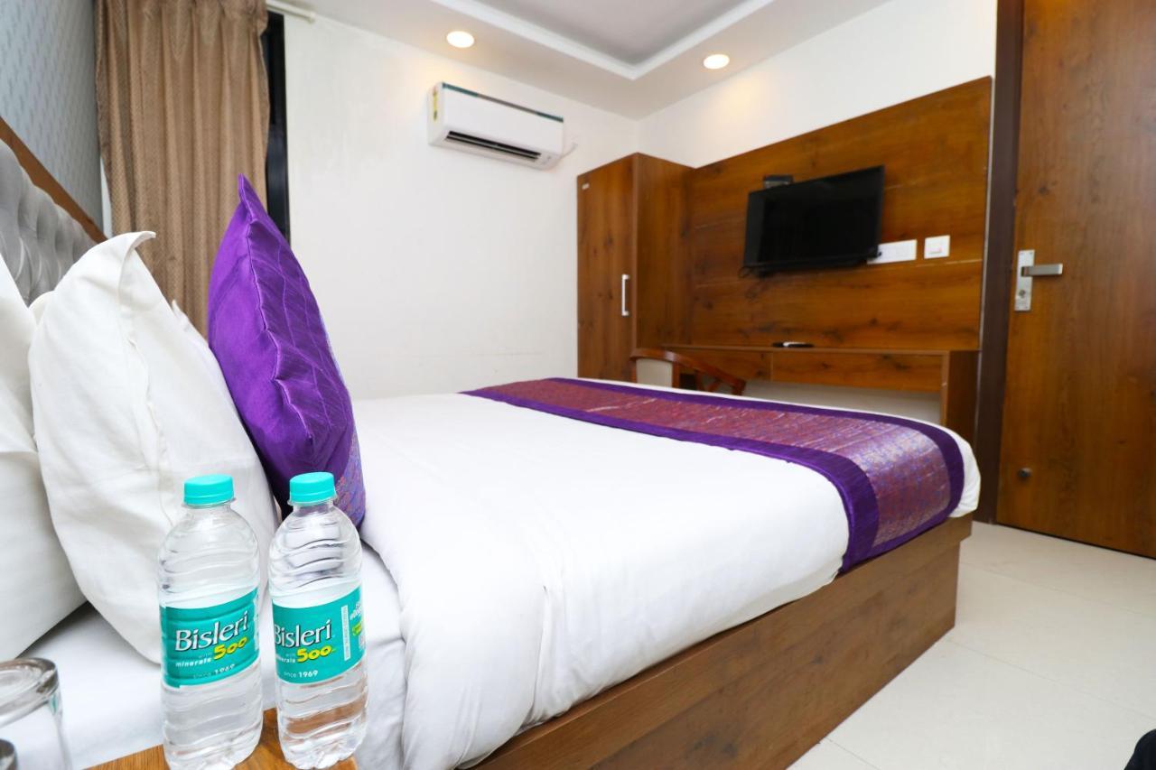 Hotel Belwood Suites - Near New Delhi Airport Buitenkant foto