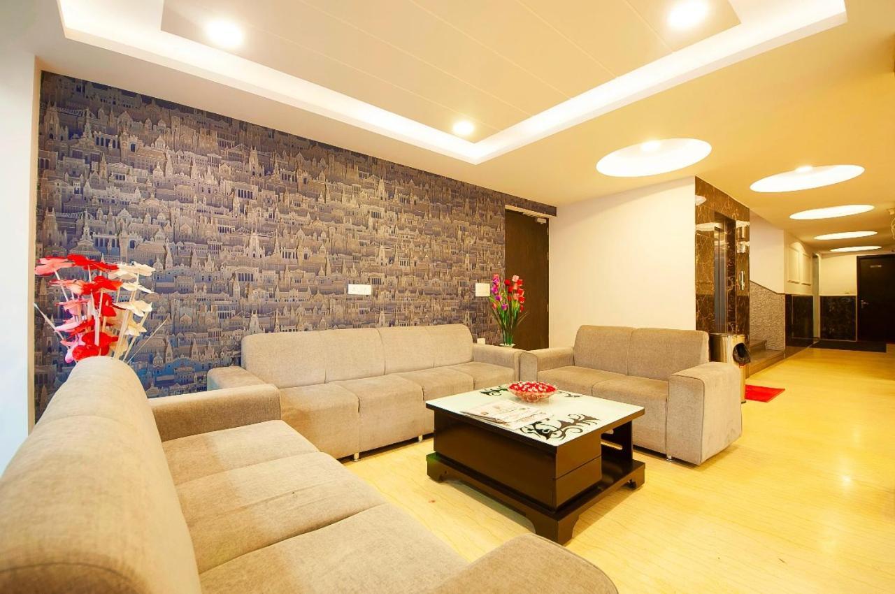 Hotel Belwood Suites - Near New Delhi Airport Buitenkant foto